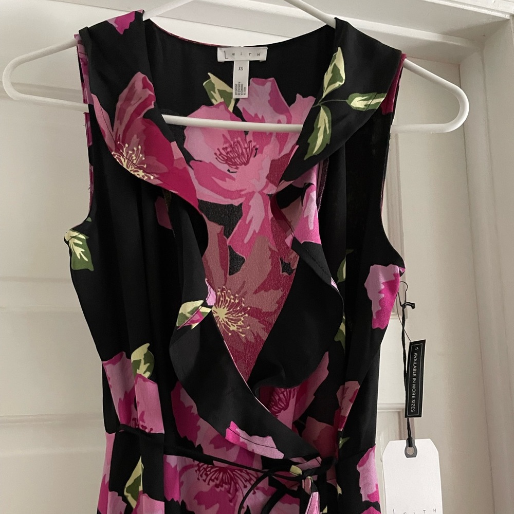 Black Nordstrom full length sleeveless wrap dress new with tags, size xs.